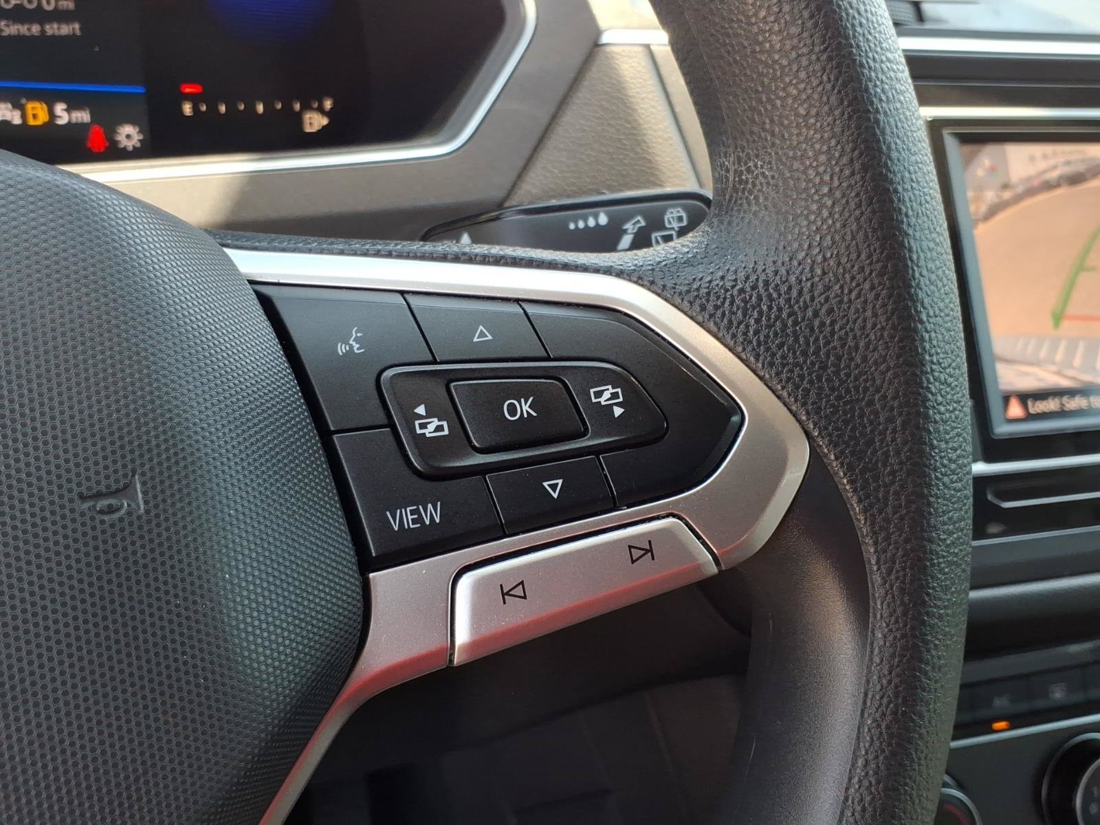 Used 2022 Volkswagen Tiguan S FWD image 32
