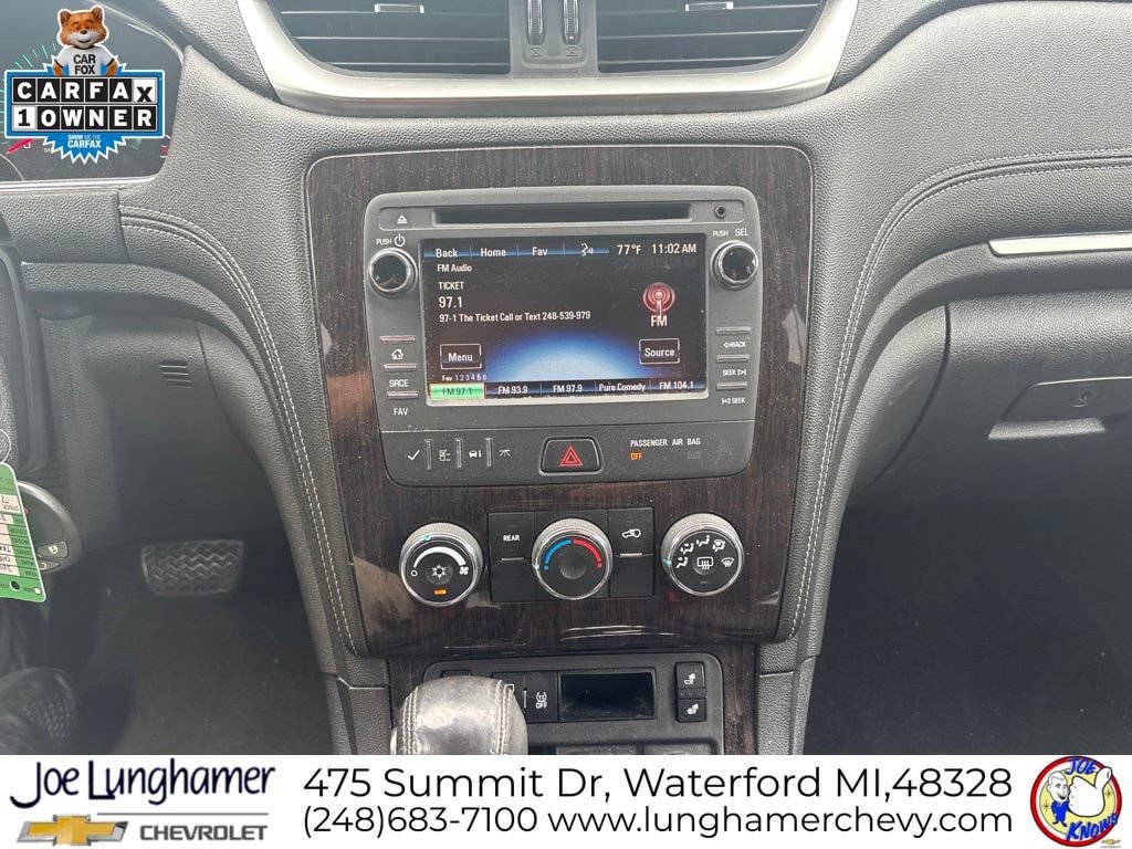 Used 2017 Chevrolet Traverse LT w/ Style and Technology Package FWD image 15