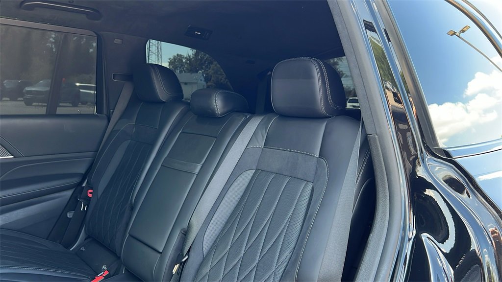 Used 2021 Mercedes-Benz GLS 63 AMG 4MATIC image 32