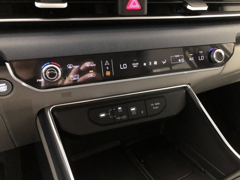 New 2026 Kia Carnival EX image 29