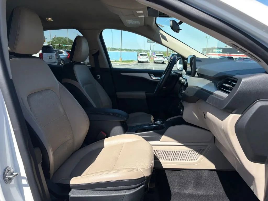 Used 2020 Ford Escape SEL AWD/4WD image 17
