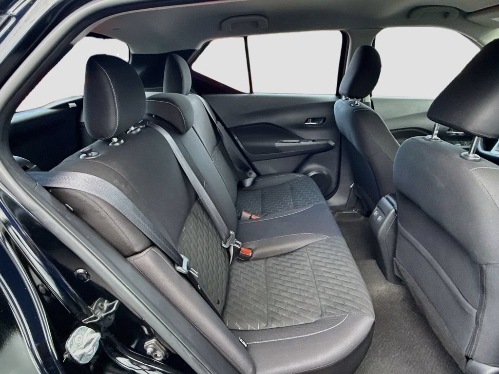 Used 2021 Nissan Kicks SV FWD image 30