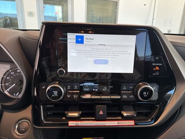 New 2025 Toyota Highlander XLE image 29