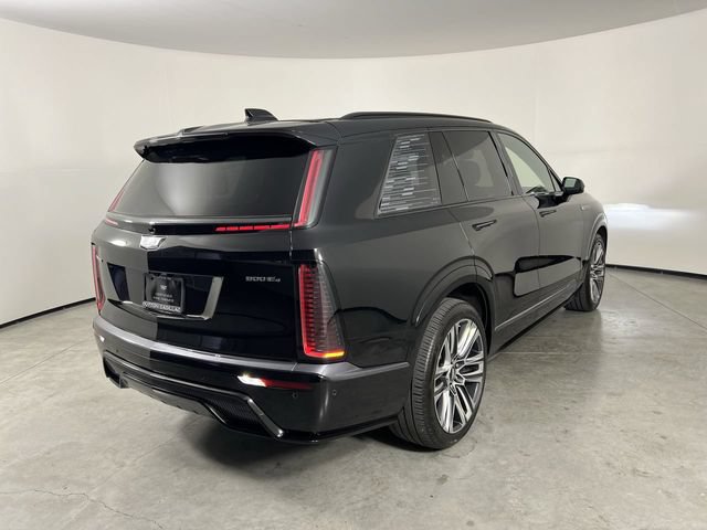 Certified 2026 Cadillac Vistiq Platinum w/ LPO, Floor Liner Package AWD/4WD image 8