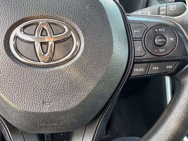 Used 2024 Toyota RAV4 XLE AWD/4WD image 18