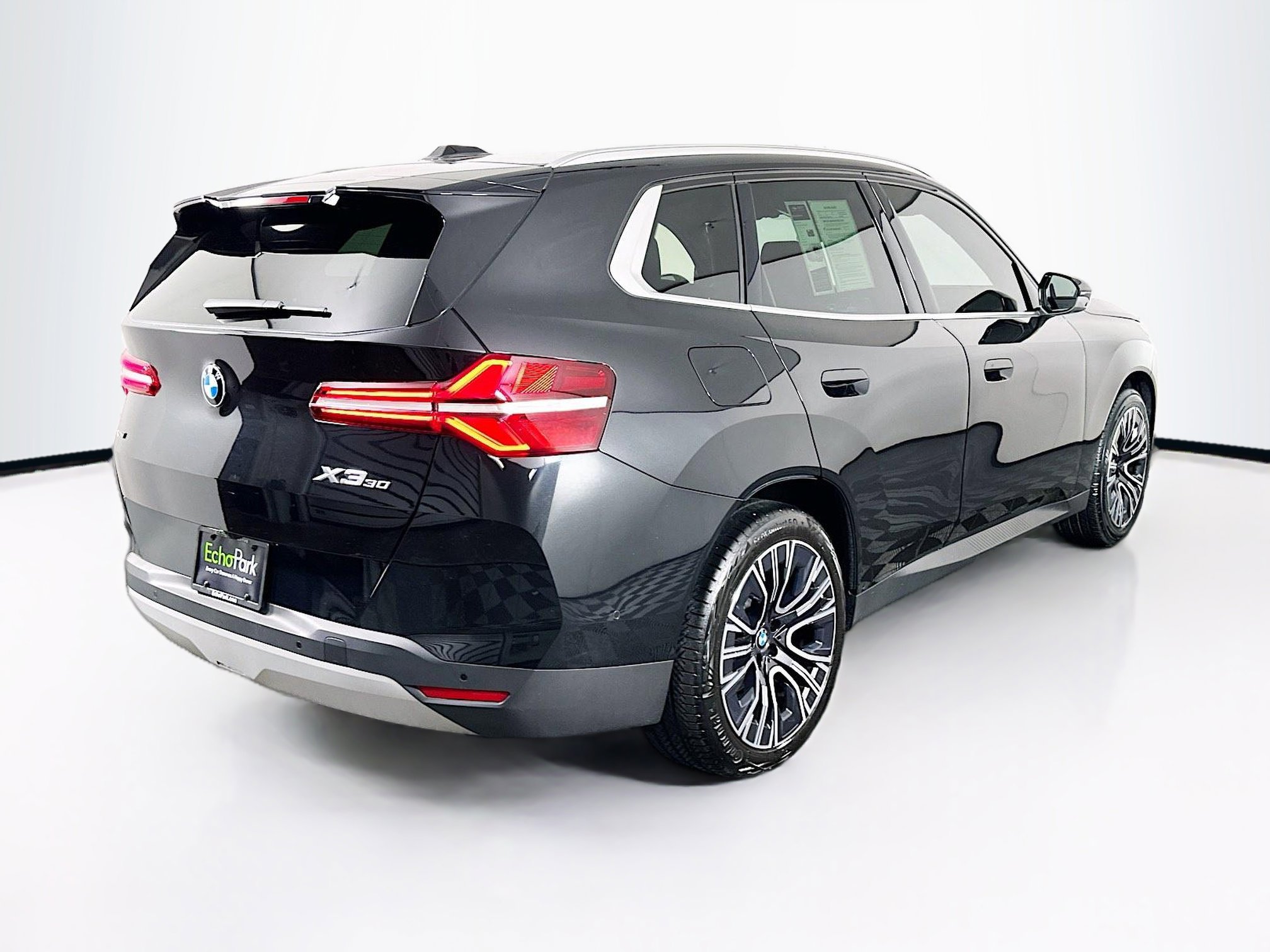 Used 2025 BMW X3 xDrive30i w/ Premium Package image 9