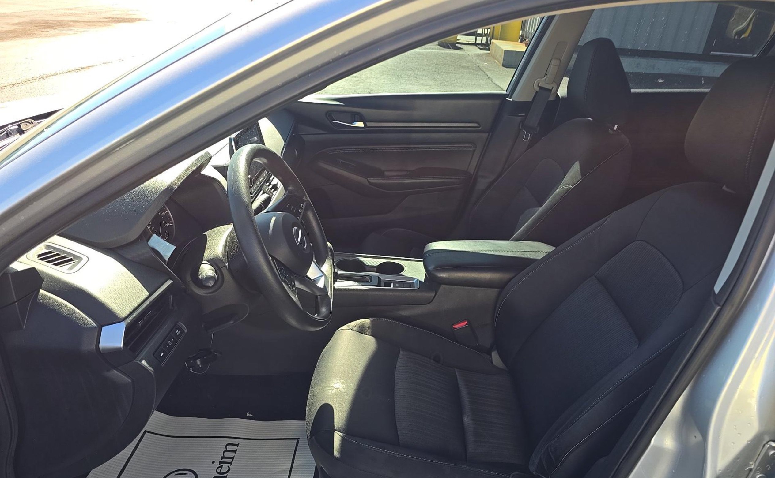 Used 2019 Nissan Altima 2.5 S AWD/4WD image 4