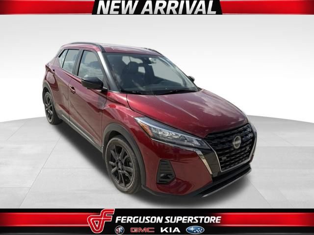 Used 2022 Nissan Kicks SR w/ Premium Package FWD image 1