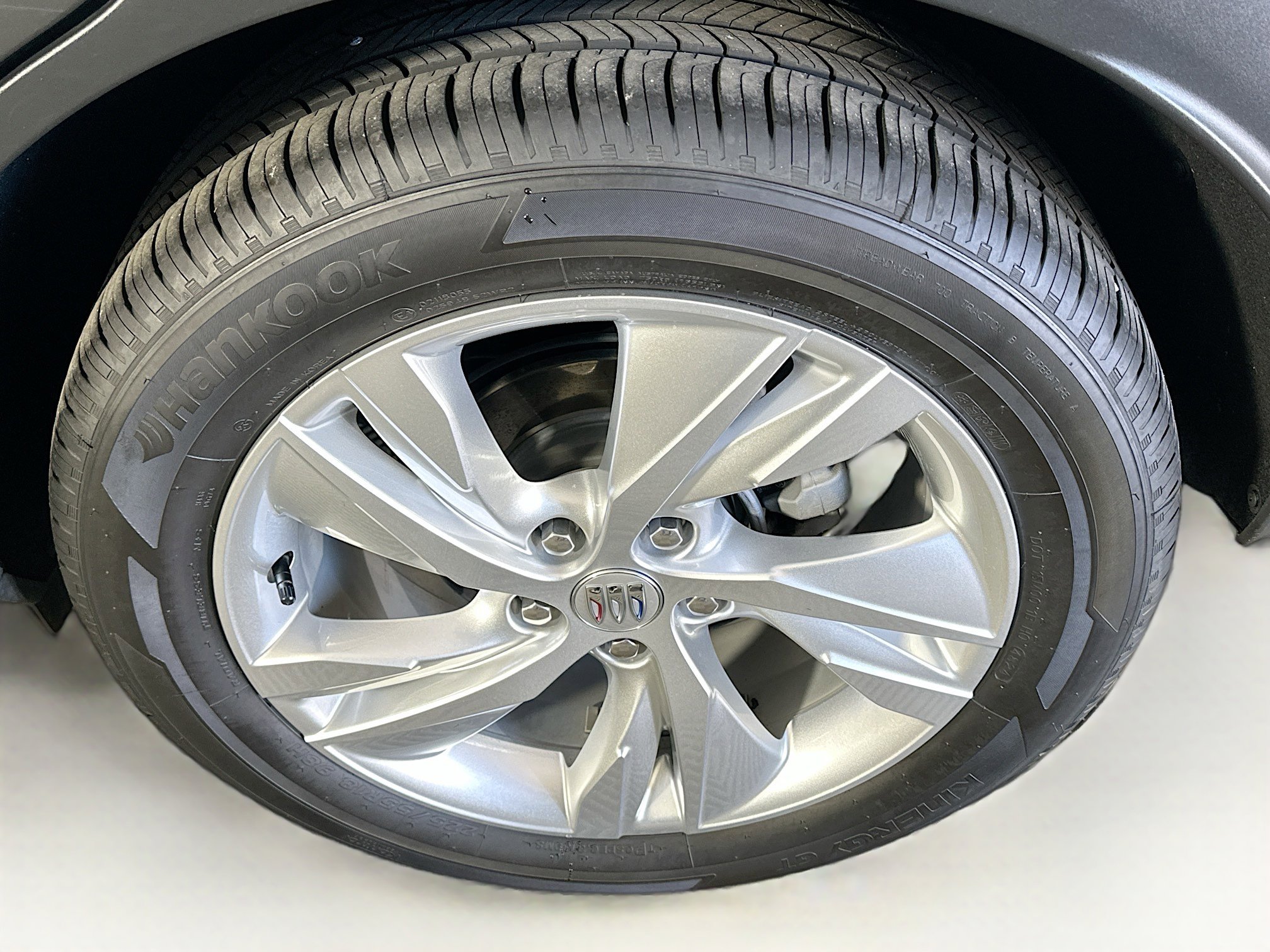 Used 2025 Buick Encore GX Preferred image 11