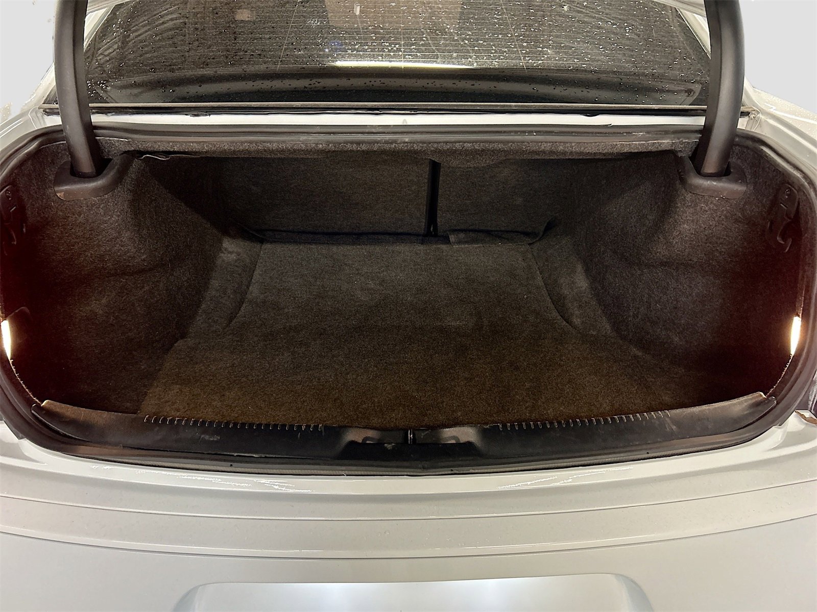 Used 2022 Chrysler 300 Touring w/ Sport Appearance Package image 25