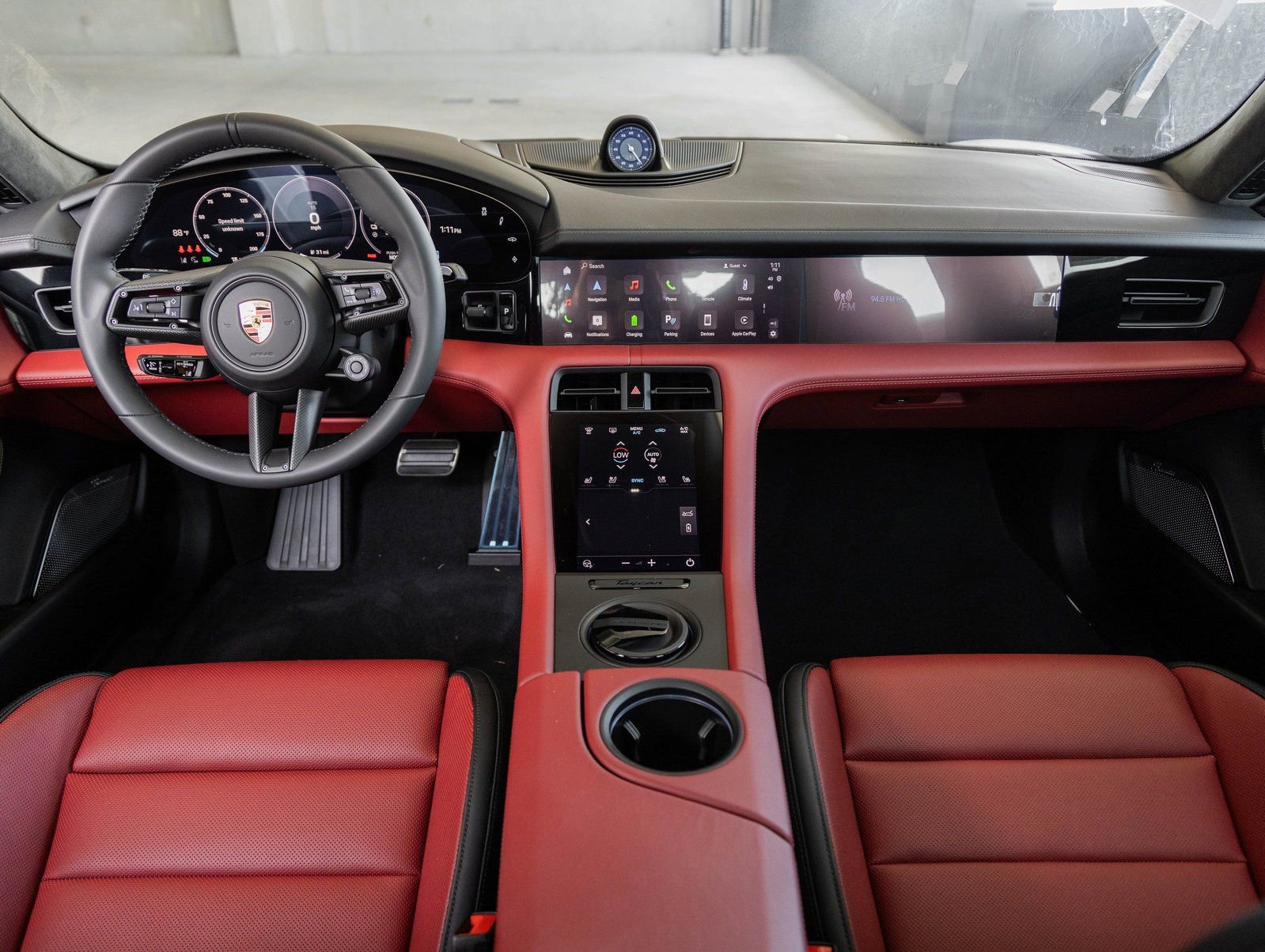 Used 2025 Porsche Taycan GTS image 9