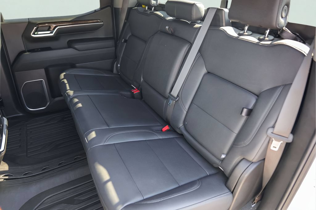 Used 2024 GMC Sierra 1500 Elevation w/ Elevation Premium Package AWD/4WD image 27