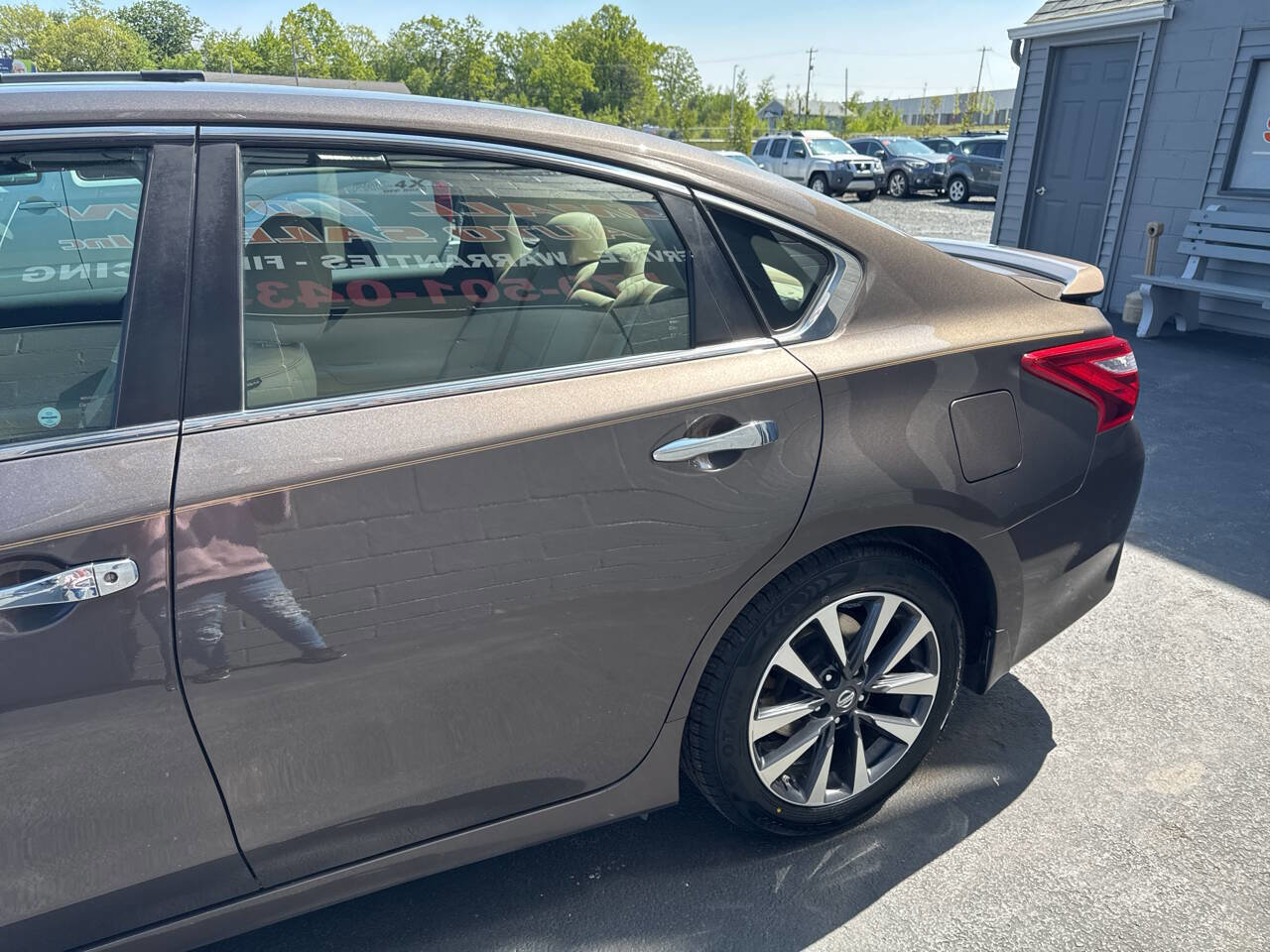 Used 2016 Nissan Altima 2.5 SL w/ 2.5 Technology w/LED Package image 5
