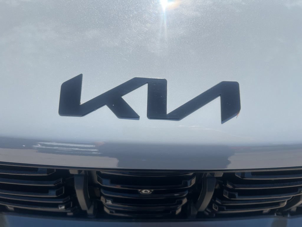 Certified 2025 Kia Sorento SX AWD/4WD image 30