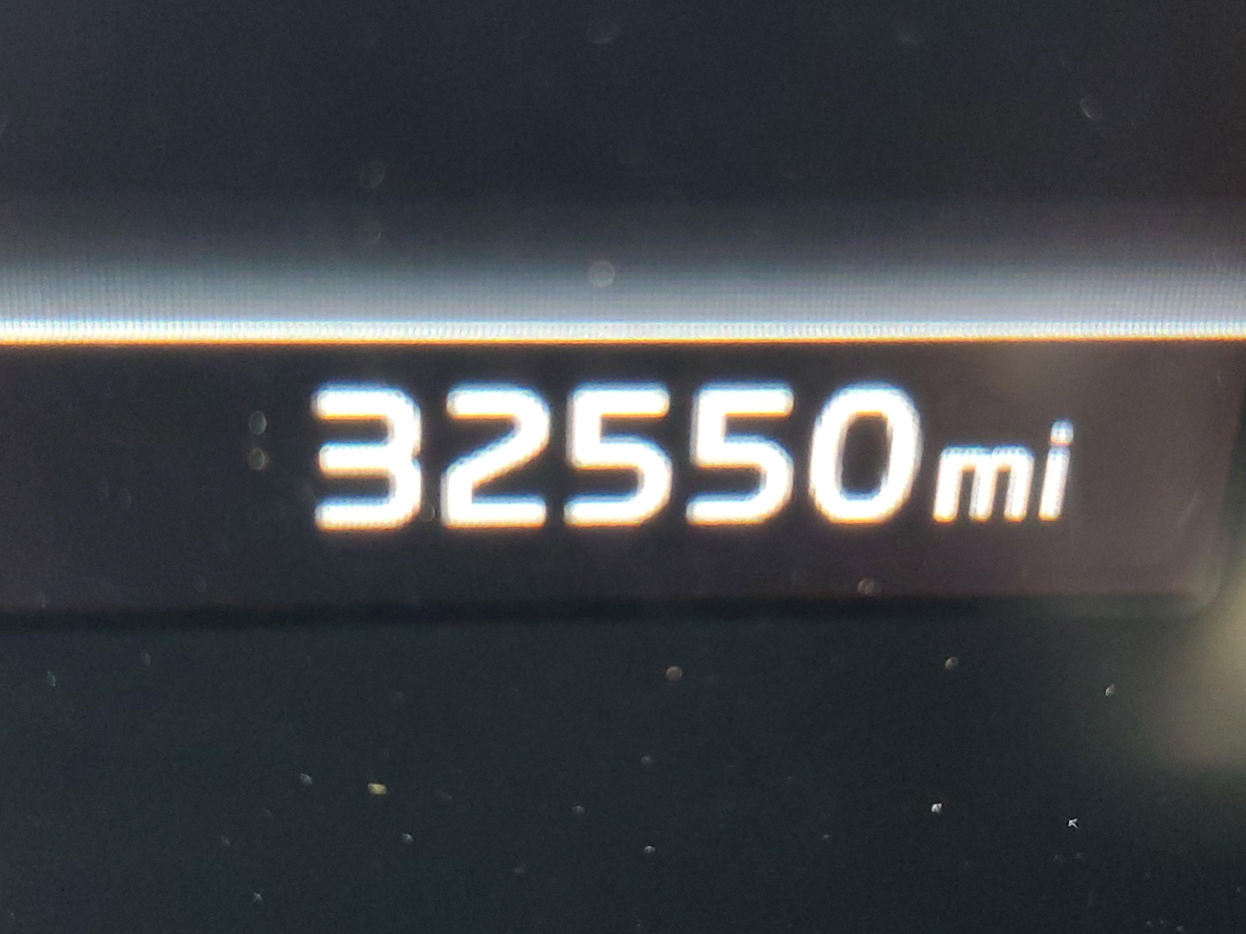 Used 2023 Kia Carnival LX image 14