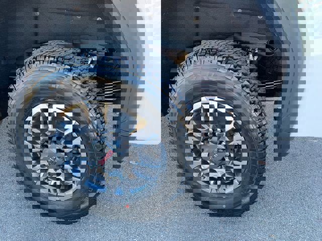 New 2026 GMC Sierra 2500 SLT w/ SLT Premium Package image 9