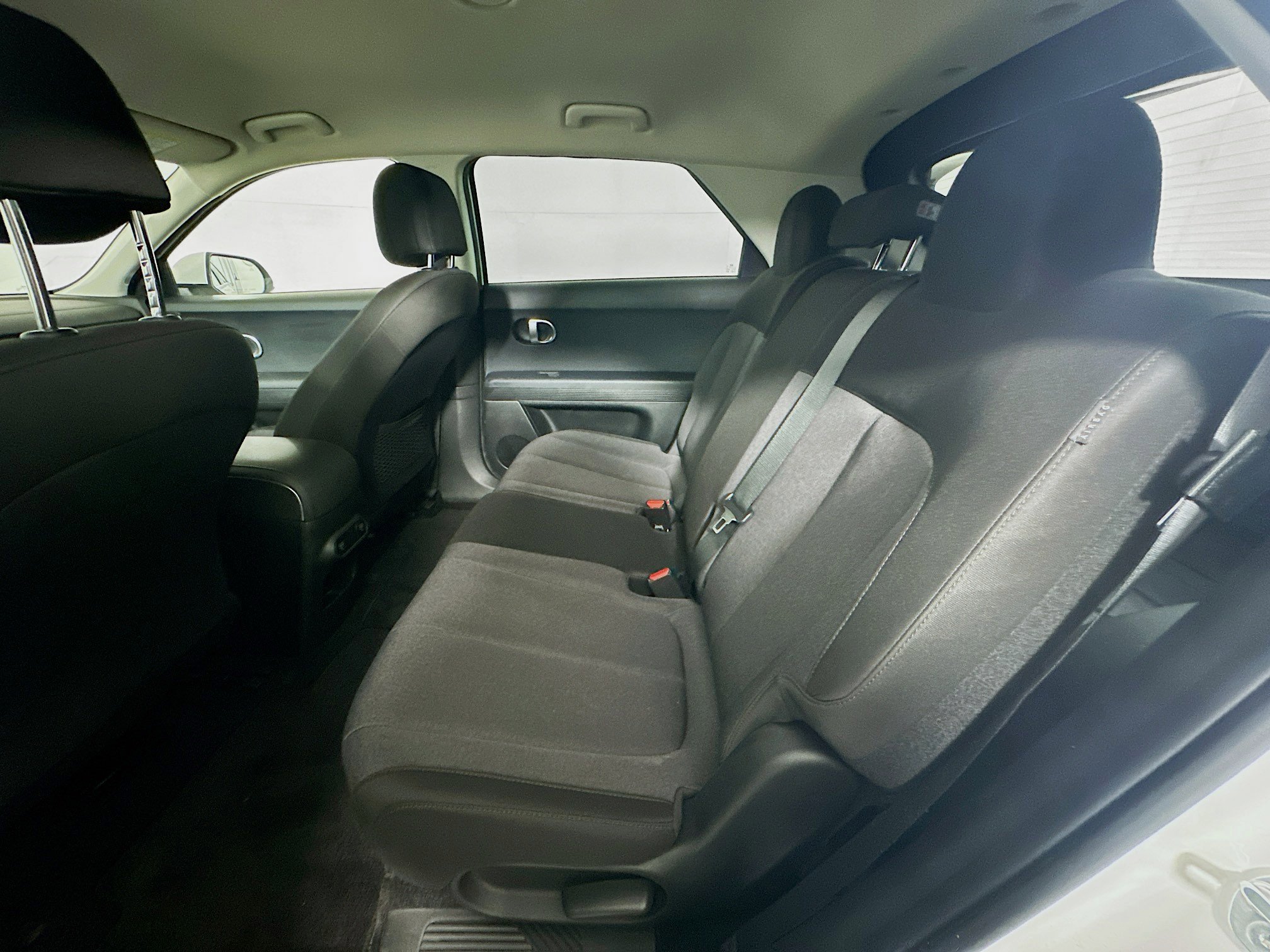 Used 2024 Hyundai Ioniq 5 SE RWD image 28