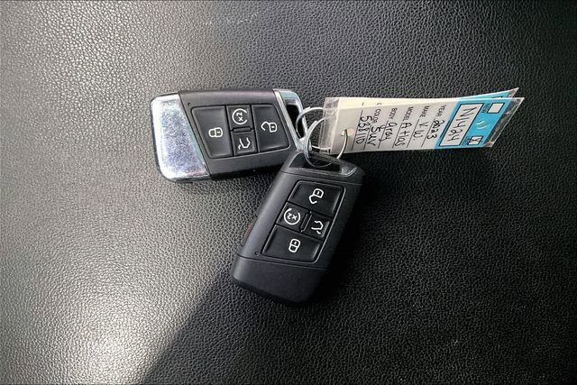 Used 2023 Volkswagen Atlas SEL R-Line image 36