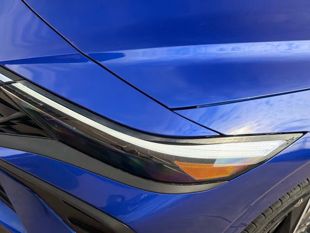 Certified 2025 Hyundai Elantra Sport FWD image 10