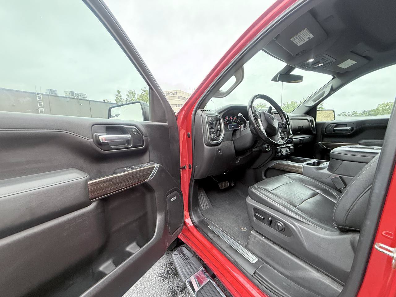 Used 2019 Chevrolet Silverado 1500 LT Trail Boss AWD/4WD image 9