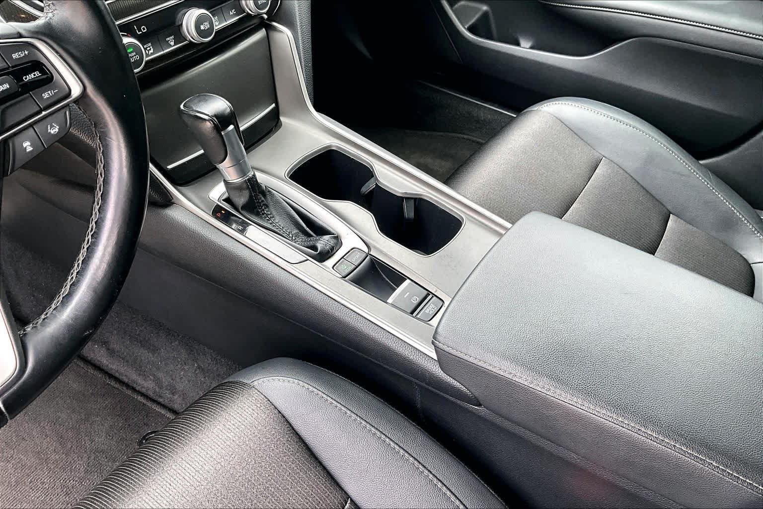Used 2020 Honda Accord Sport image 17