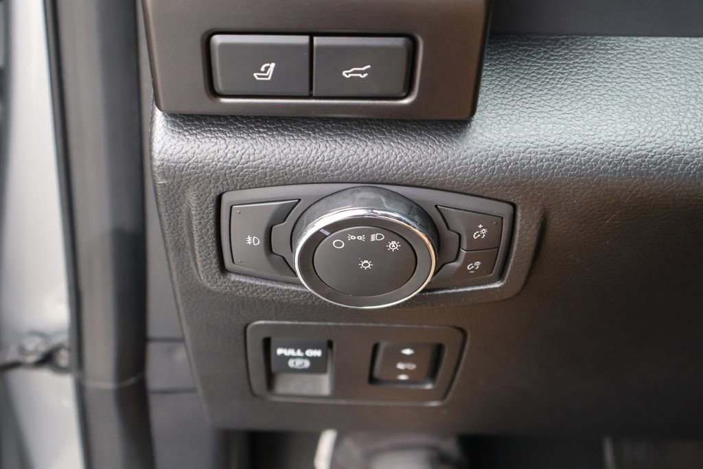 Used 2021 Ford Expedition Limited AWD/4WD image 23