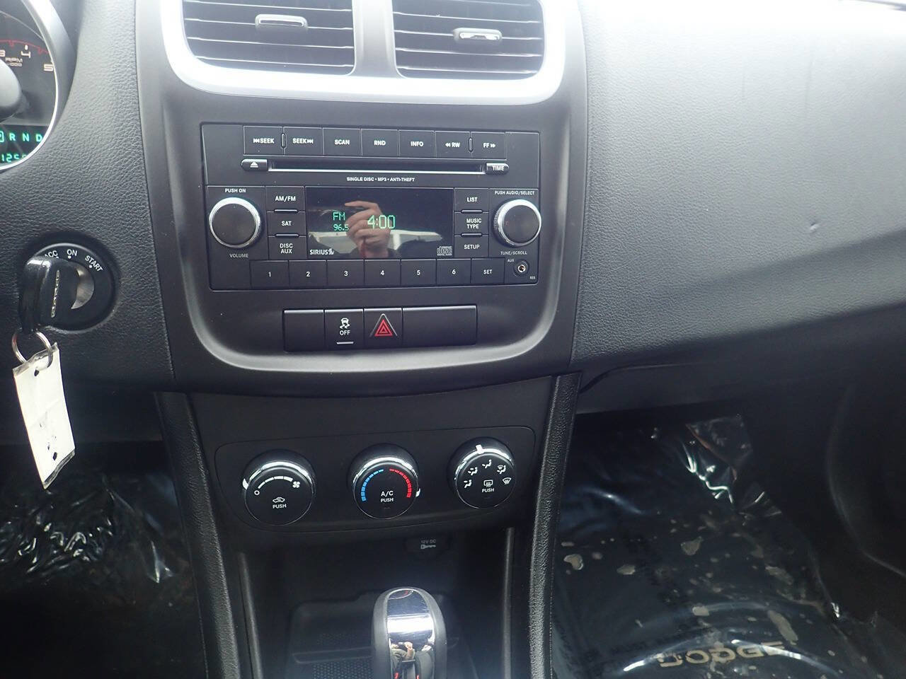Used 2013 Dodge Avenger SE FWD image 5