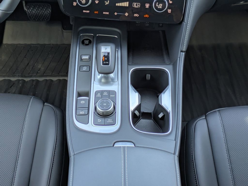 New 2026 INFINITI QX60 Luxe w/ Family Package image 22
