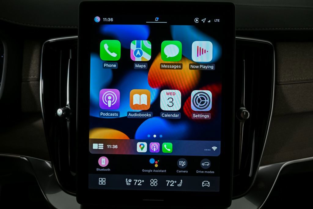 New 2026 Volvo XC90 B6 Plus w/ Protection Package Premier image 16