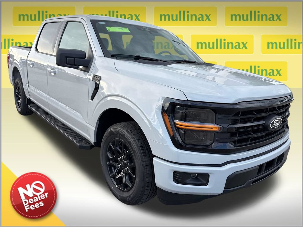 New 2026 Ford F150 XLT w/ XLT Black Appearance Package