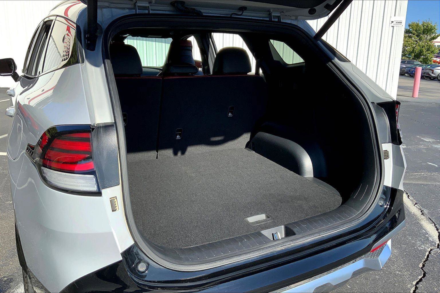 Used 2024 Kia Sportage SX image 26