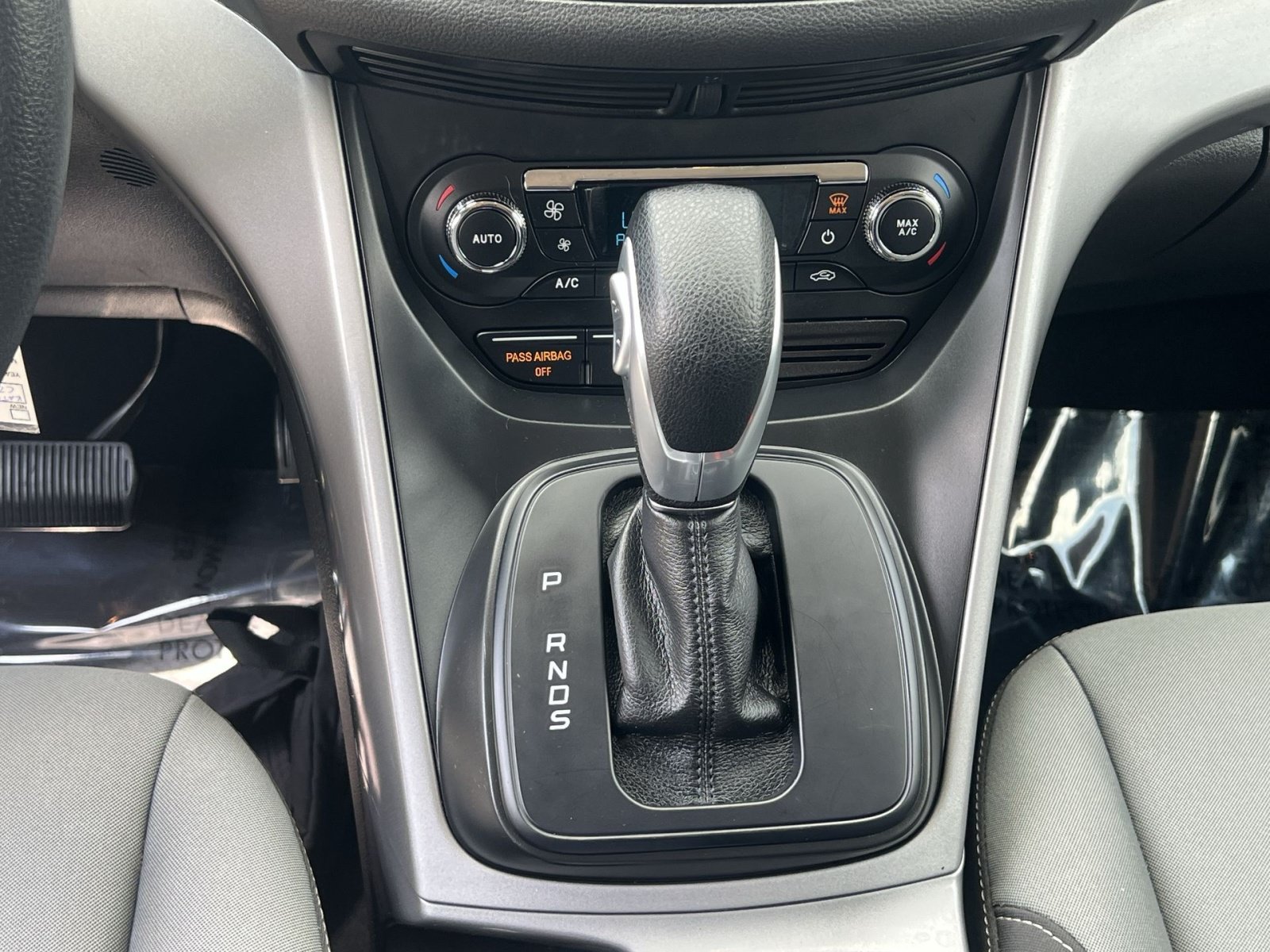 Used 2016 Ford Escape SE w/ Equipment Group 201A FWD image 21