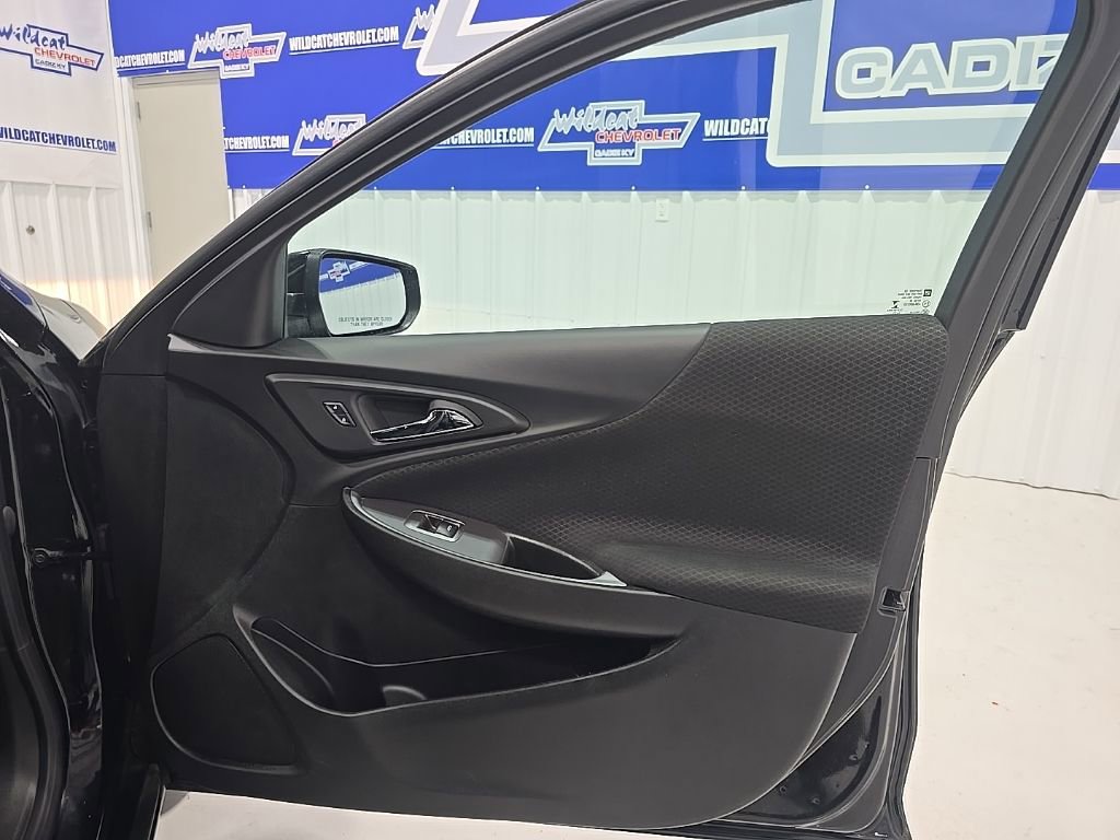 Used 2023 Chevrolet Malibu LT image 24