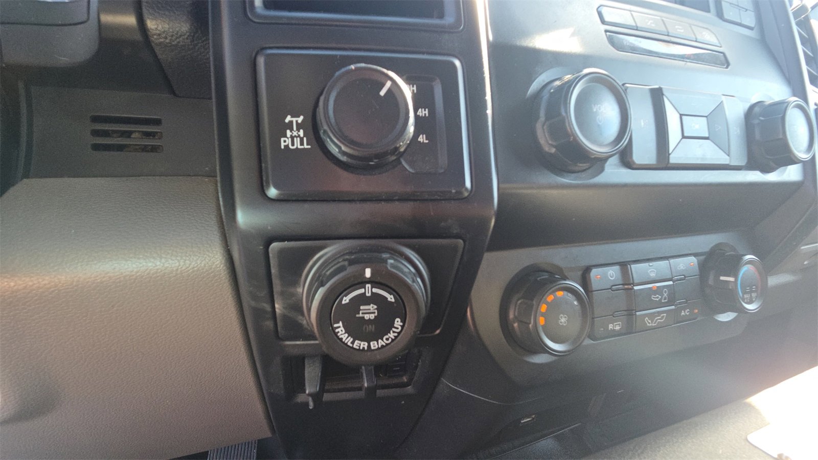 Used 2019 Ford F150 XL w/ Equipment Group 101A Mid image 23