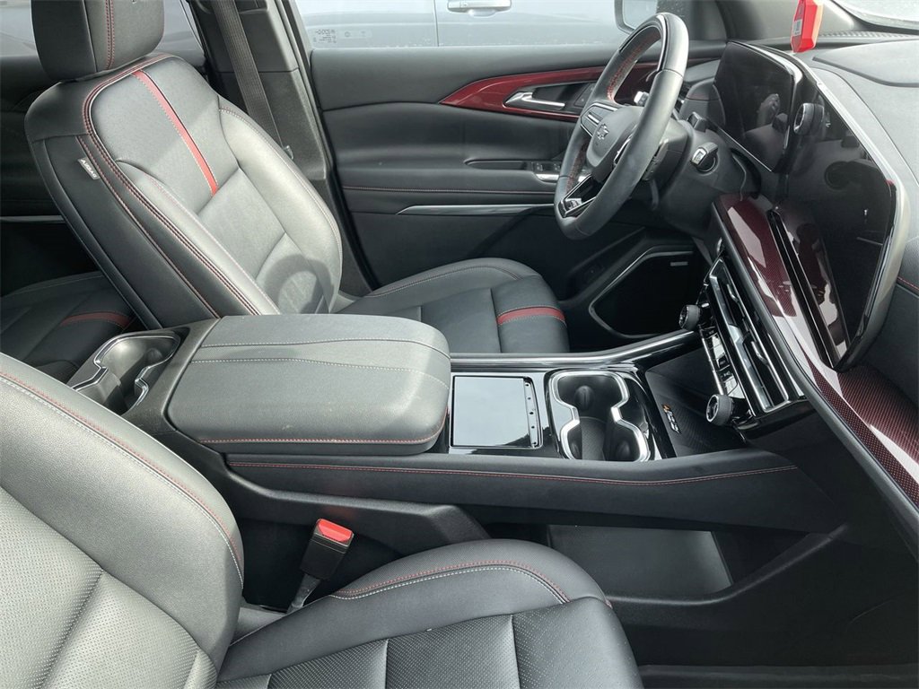 Used 2024 Chevrolet Traverse RS w/ LPO, Floor Liner Package image 13