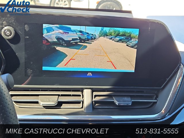 Used 2024 Chevrolet Trax RS w/ Sunroof Package FWD image 16
