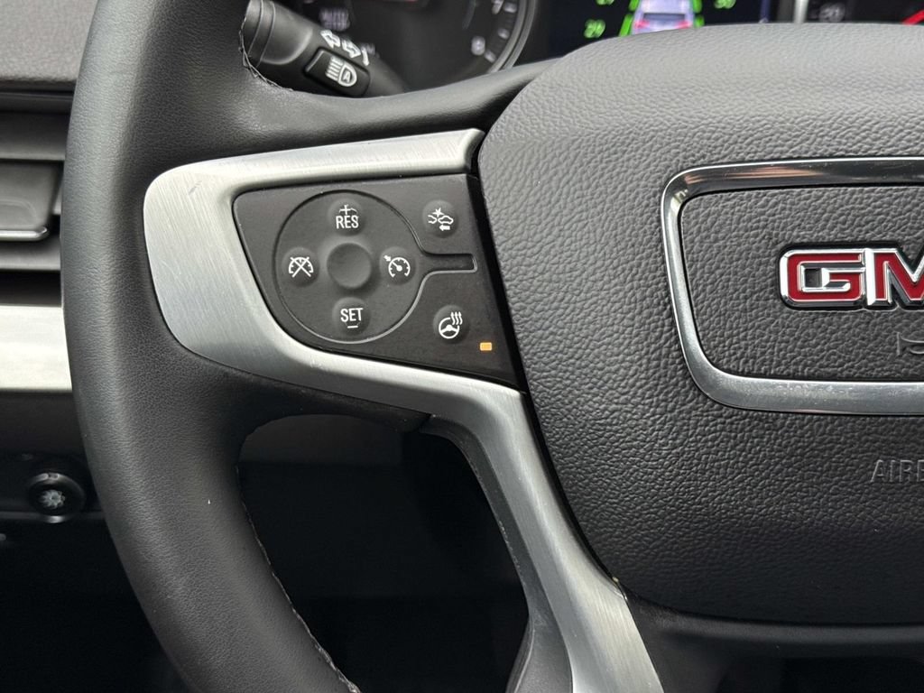 Used 2024 GMC Terrain SLT FWD image 9