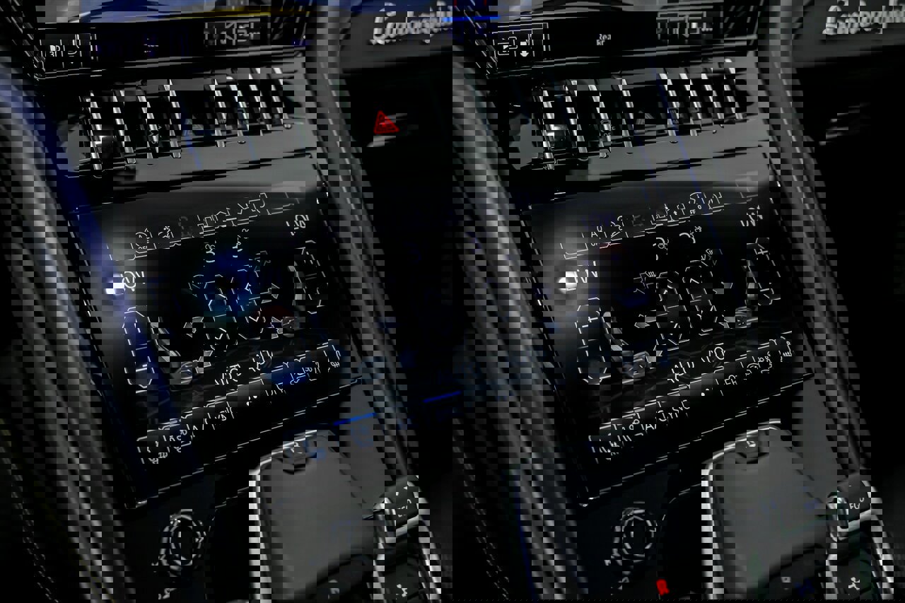 Used 2021 Lamborghini Urus image 38