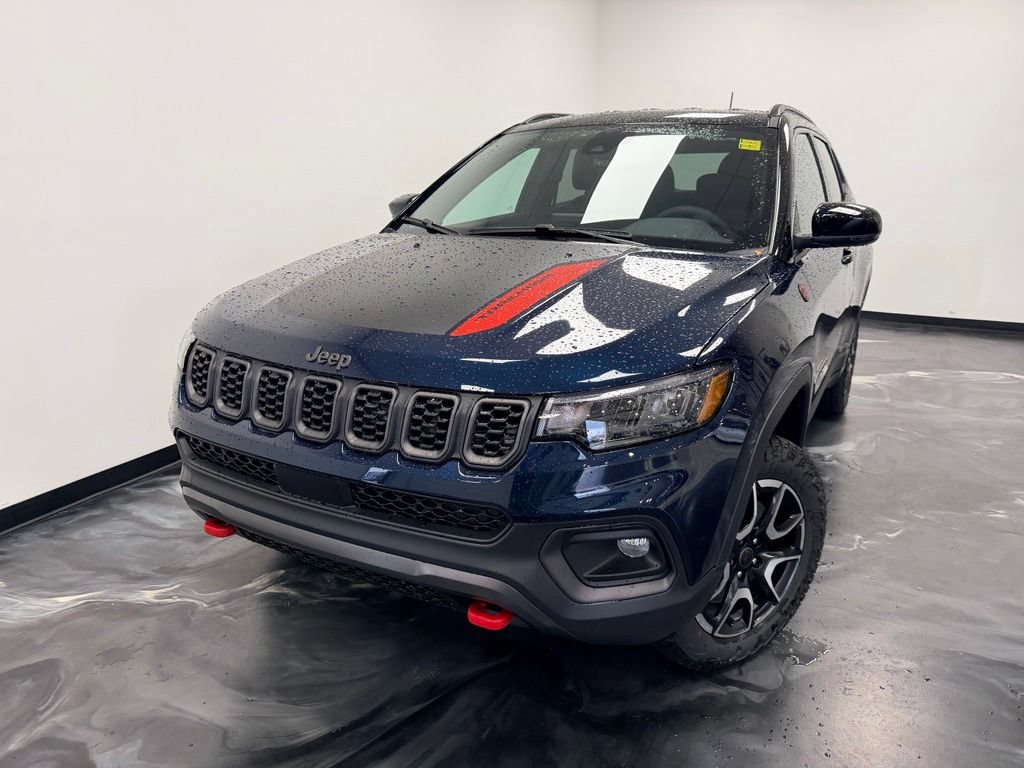 New 2026 Jeep Compass Trailhawk AWD/4WD image 19
