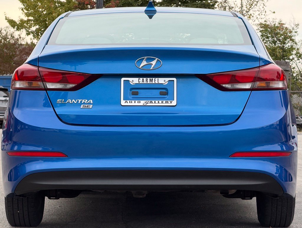Used 2017 Hyundai Elantra SE FWD image 4