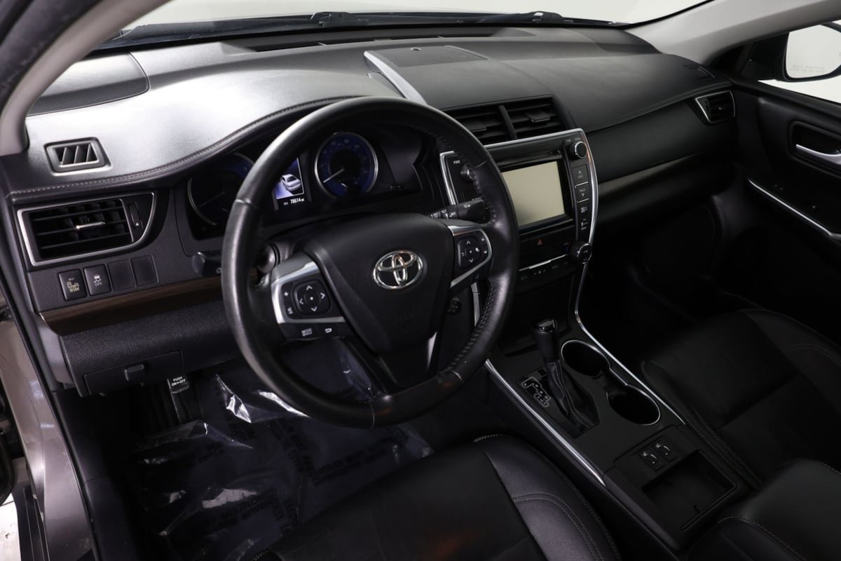 Used 2015 Toyota Camry XLE FWD image 22