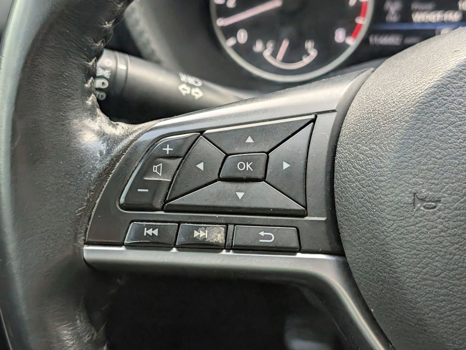 Used 2021 Nissan Sentra SV image 15