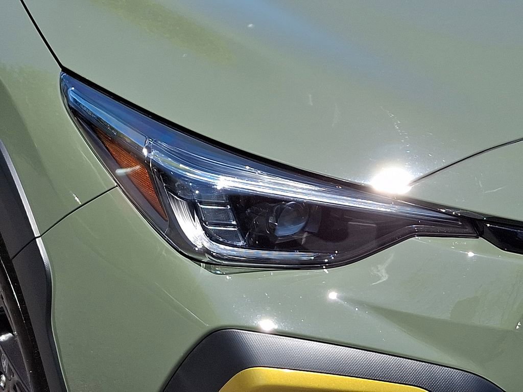 Used 2025 Subaru Crosstrek 2.5i Sport AWD/4WD image 9