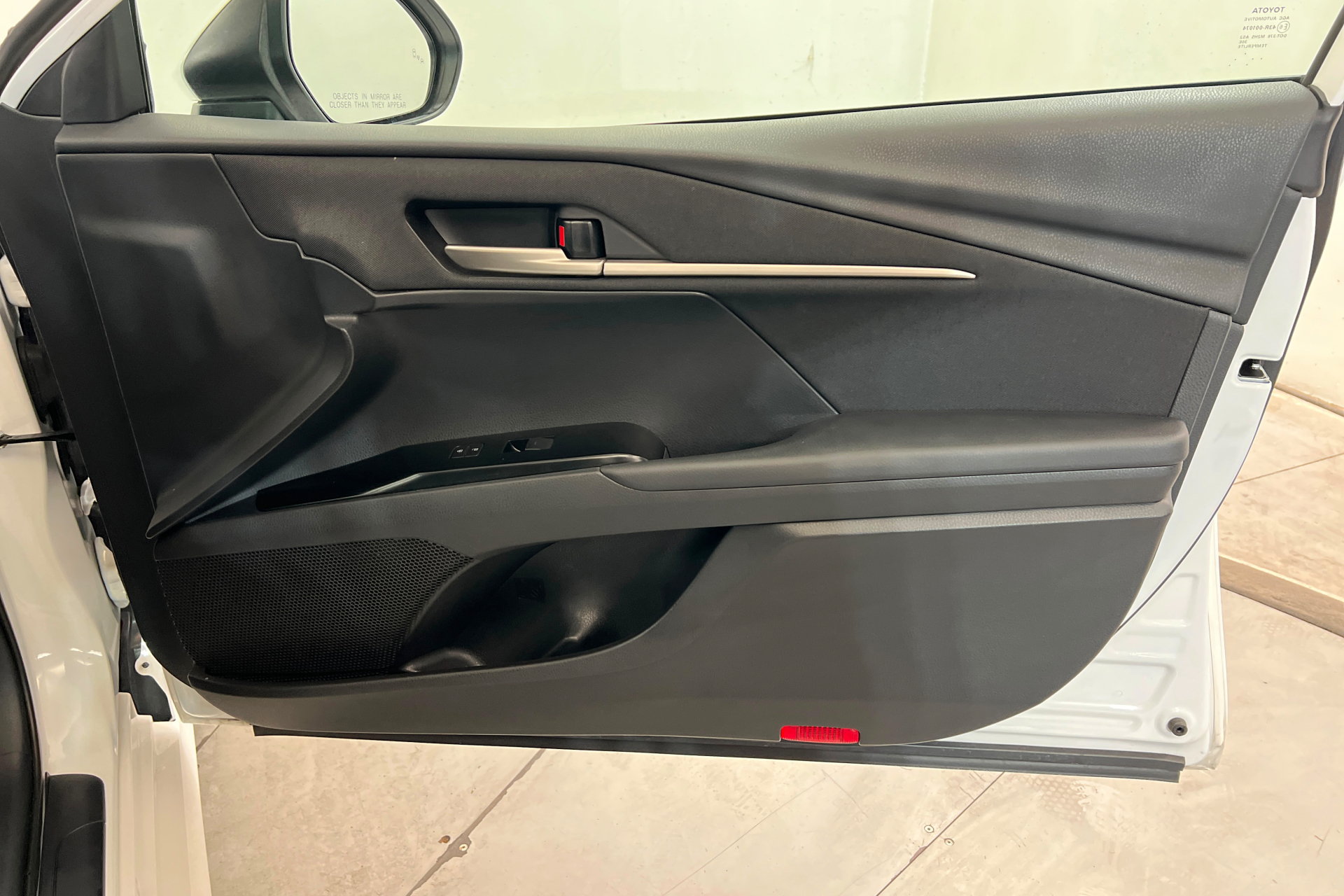 Used 2025 Toyota Camry LE FWD image 23