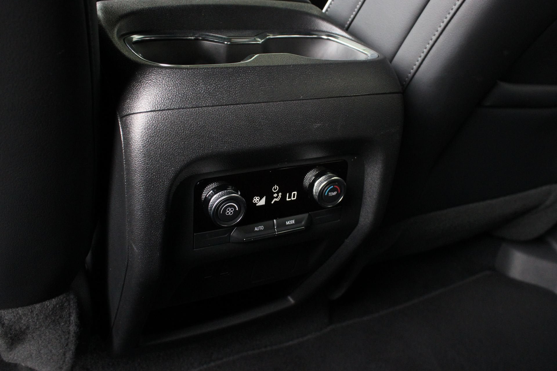 Used 2026 Buick Enclave Sport Touring AWD/4WD image 18