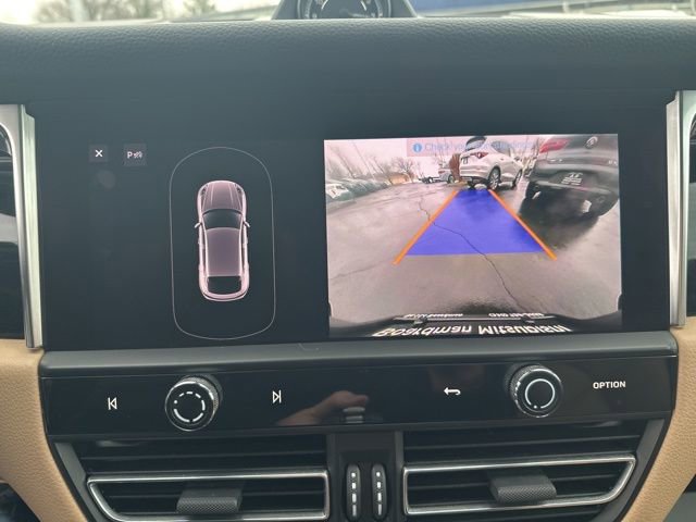 Used 2022 Porsche Macan image 12