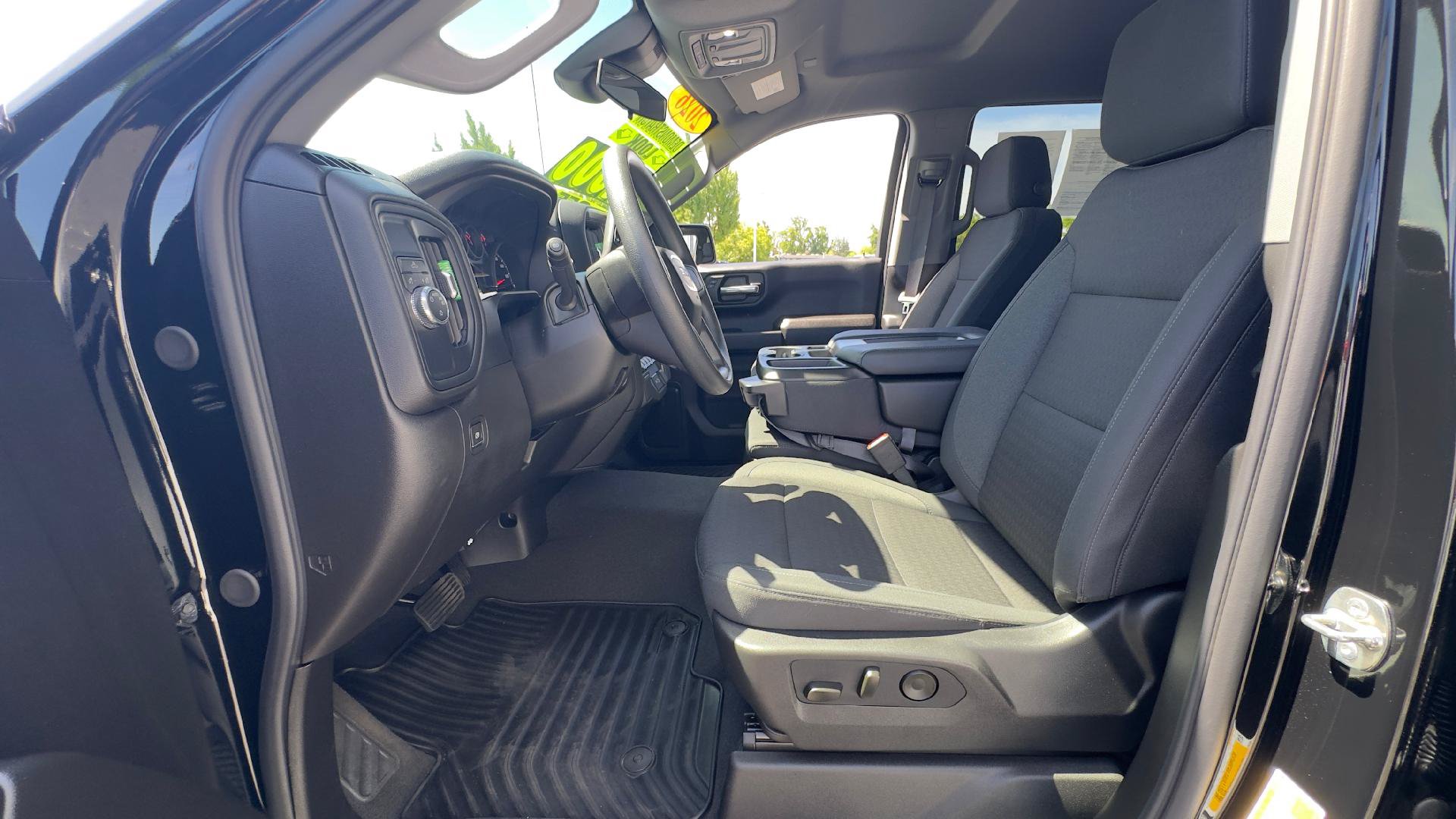 Used 2026 GMC Sierra 1500 Pro w/ Graphite Edition RWD image 15