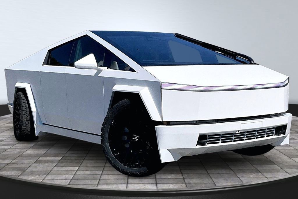 Used 2025 Tesla Cybertruck AWD Crew Cab image 11