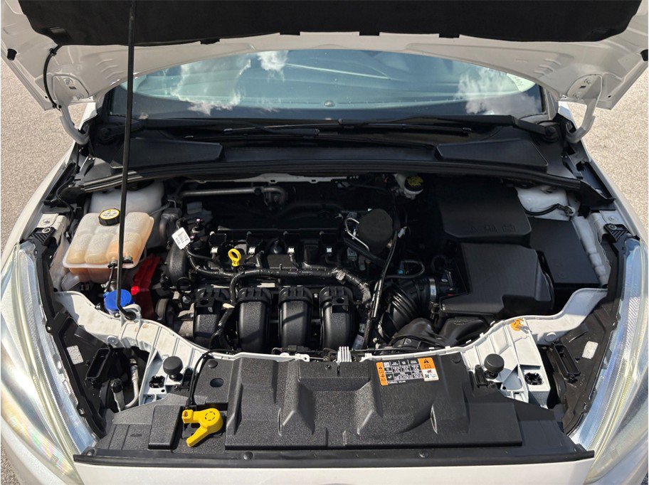 Used 2016 Ford Focus Titanium FWD image 43