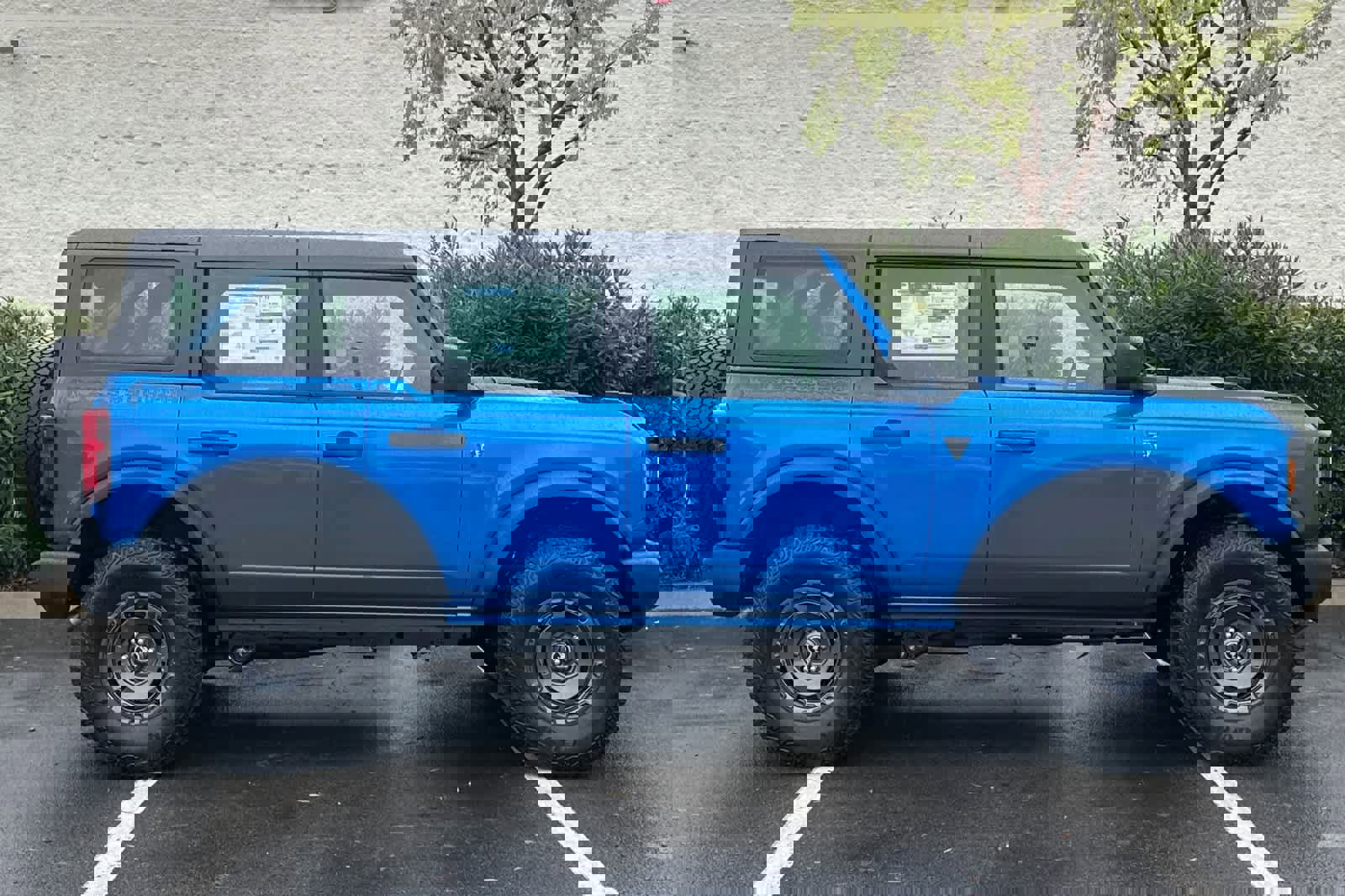New 2025 Ford Bronco 4-Door w/ Sasquatch Package image 8